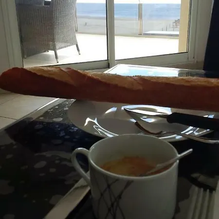 Canetbeach דירה