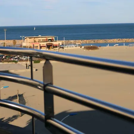 דירה Canetbeach
